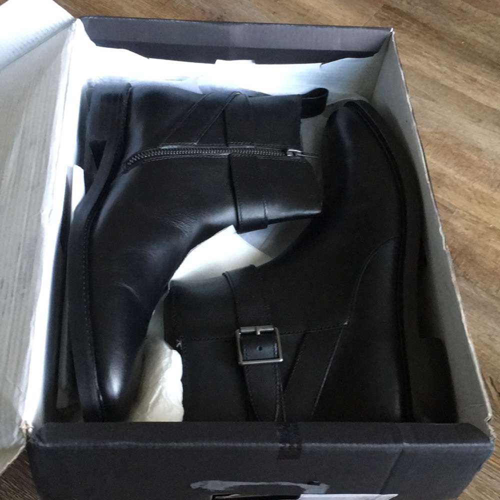 Banana republic shoes